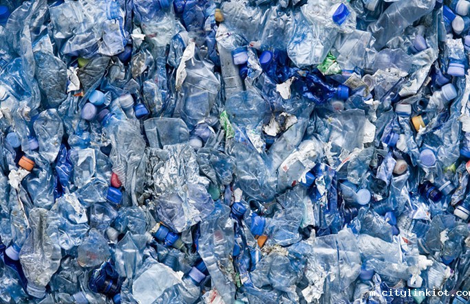 “白色污染”是有限地球资源的巨大浪费