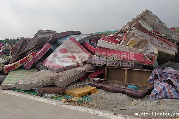 大型垃圾处理设备,大型垃圾撕碎机生产厂家为您介绍