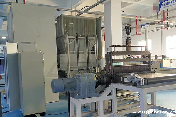 废弃光伏板破碎回收设备，光伏板破碎处置生产线项目案例