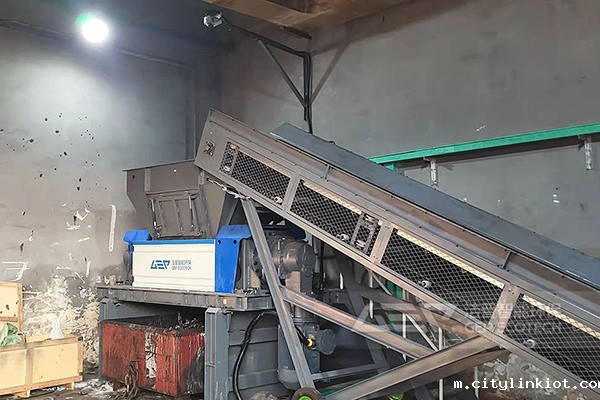 废旧铁桶破碎处理设备，塑料桶破碎处置生产线项目案例