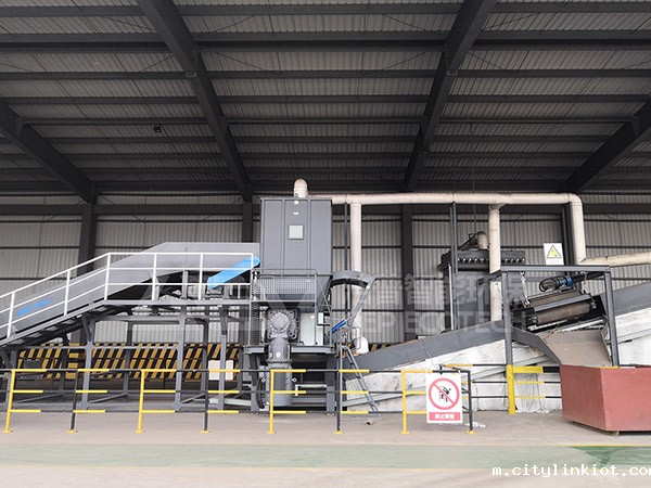 hth综合黑科技双轴撕碎机