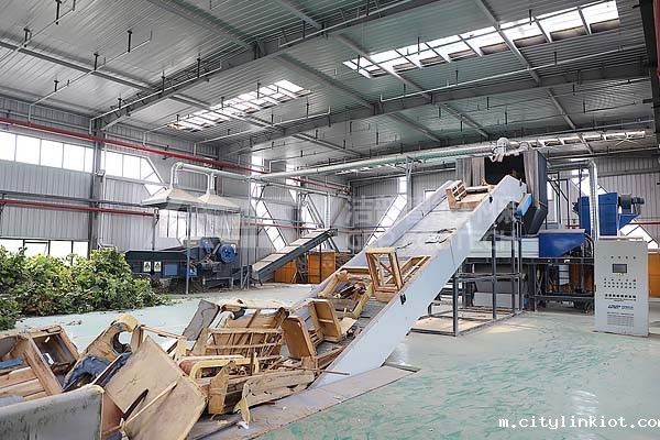 如何使用大件垃圾处理设备筛分处理废旧垃圾？