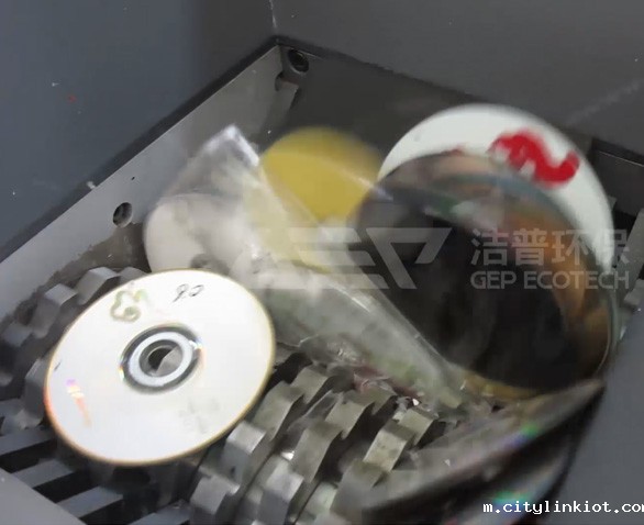 CD光碟、光盘破碎机现场撕碎机视频