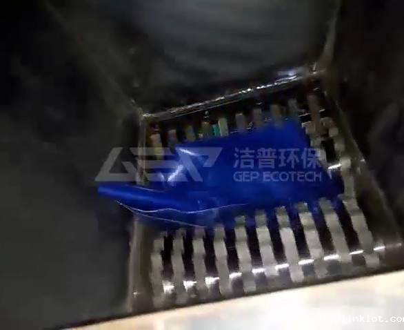 涂布织物撕碎机现场视频