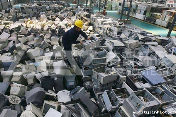 电子垃圾破碎前