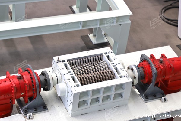 双轴纸箱撕碎机